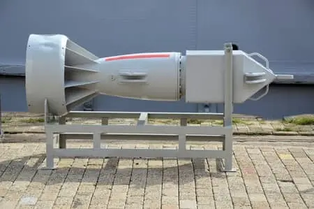 Savaş denizaltısında kullanılan bir torpil (torpido)